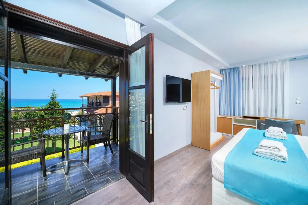 Deluxe (Semeli Hotel) Double room with sea view (full double bed)