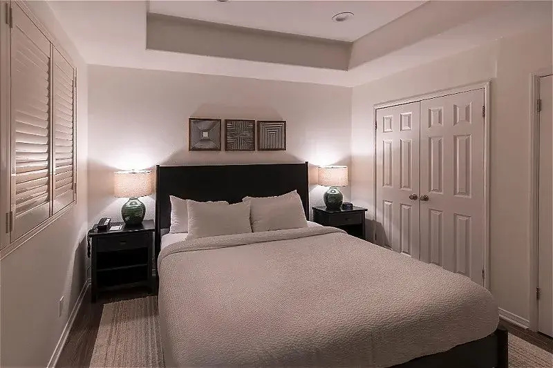 Residential Style Double Suite (full double bed)