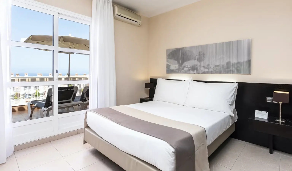 Apartment Suite