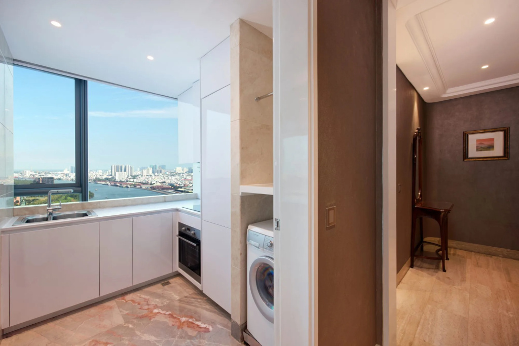The Reverie Saigon - The Leading Hotels of the World - Tap to explore photos