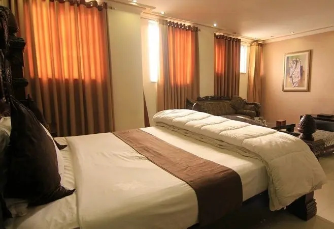 British Hotel - Général