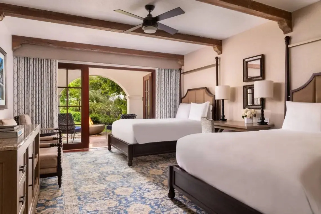 Fireside Quadruple room with resort view