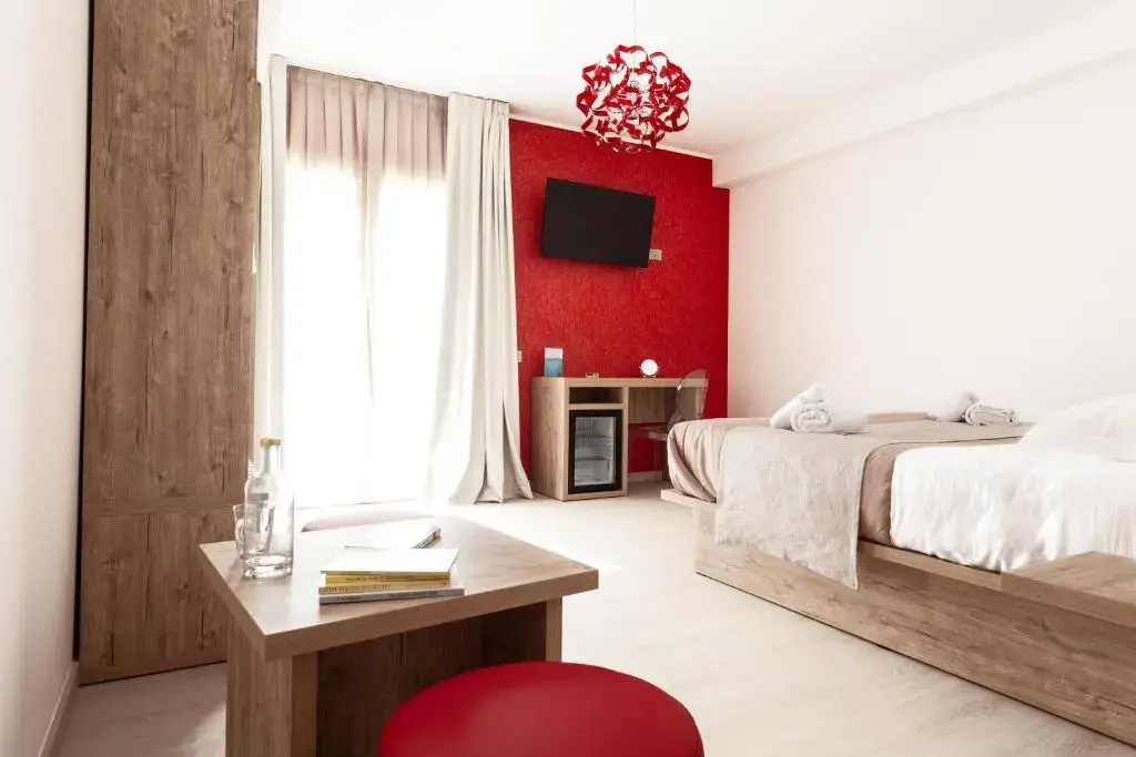 Superior Double room with balcony (full double bed)