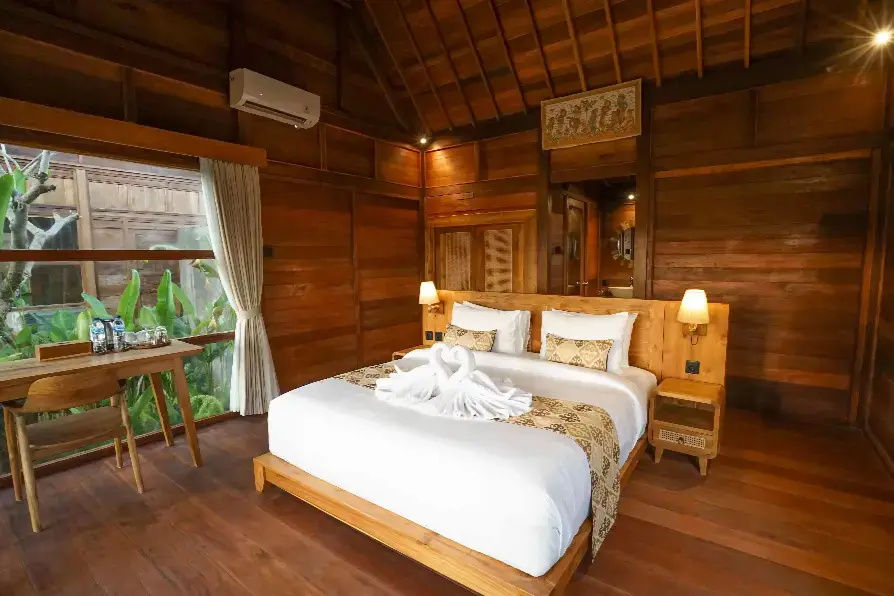 Wooden Deluxe Double Villa (full double bed)