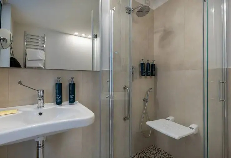 Accessible Guest Double room (full double bed)