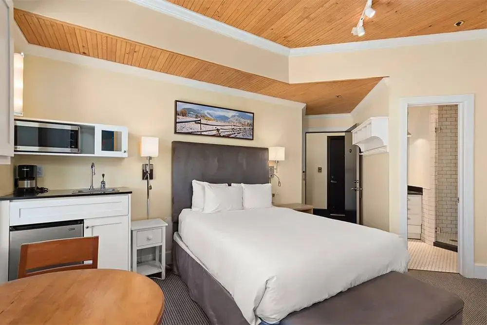Independence Square Lodge by Frias - Chambres
