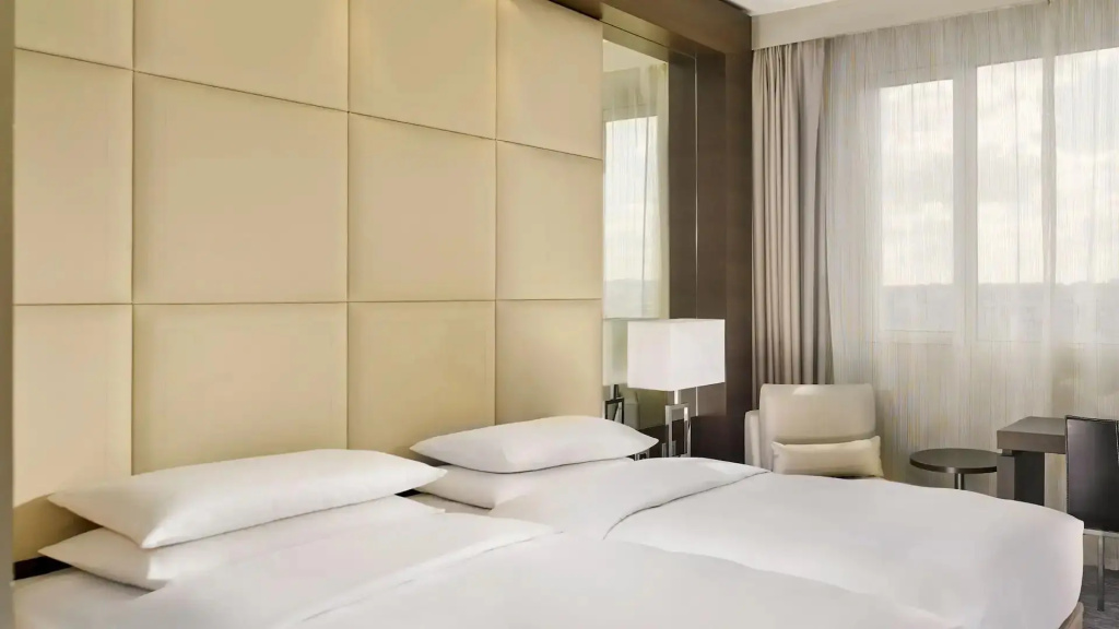 Hyatt Regency Paris Etoile Hotel 40