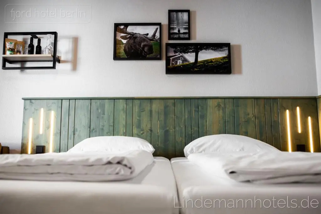 Lovly L Double room (twin beds)