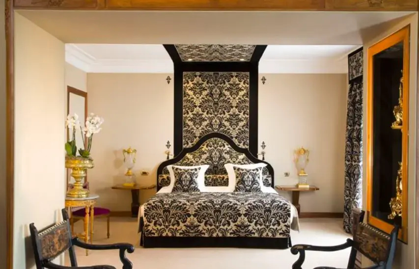 Deluxe Double Family room (full double bed)