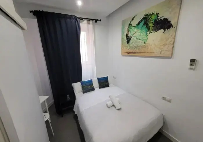 Double room (full double bed)