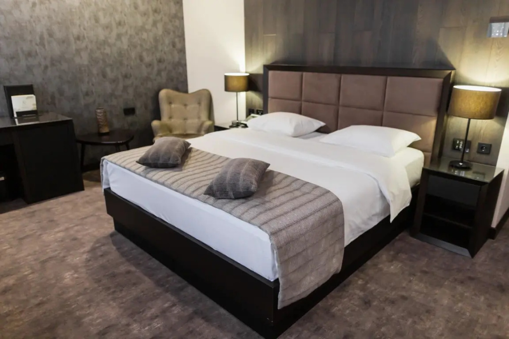 Double Junior Suite (full double bed)
