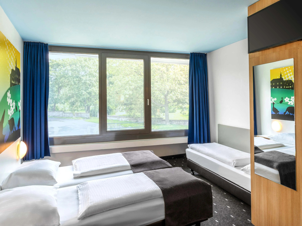 Triple room
