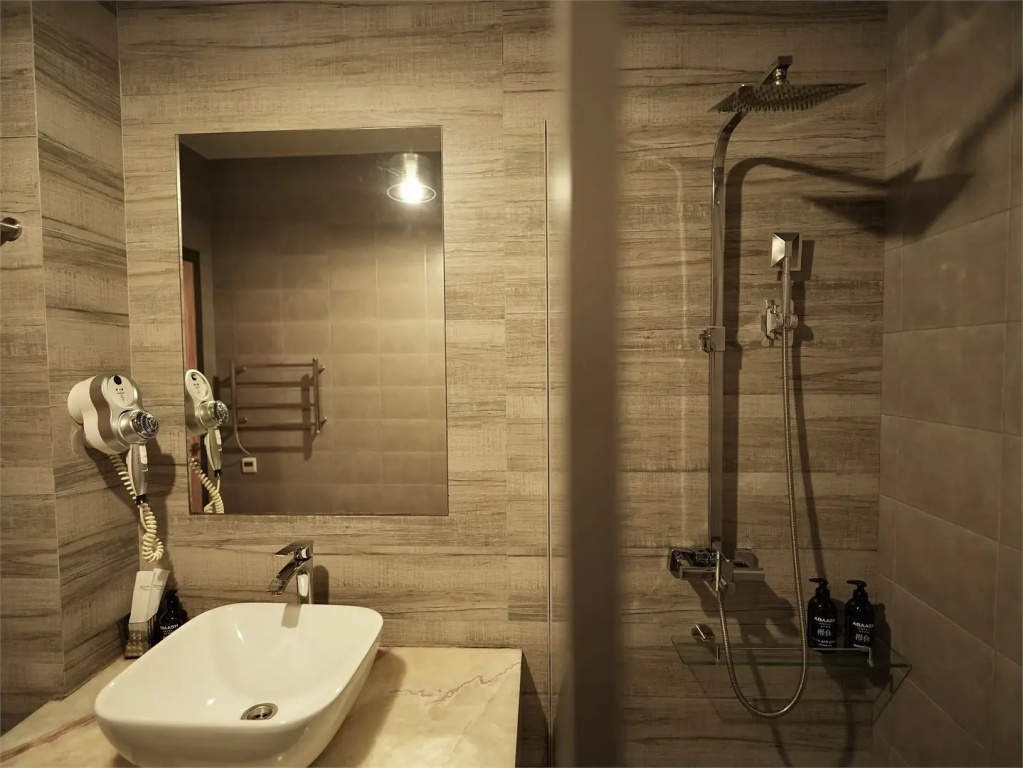 Номер Делюкс Плюс с видом на достопримечательность в Abaash Hotel Afon