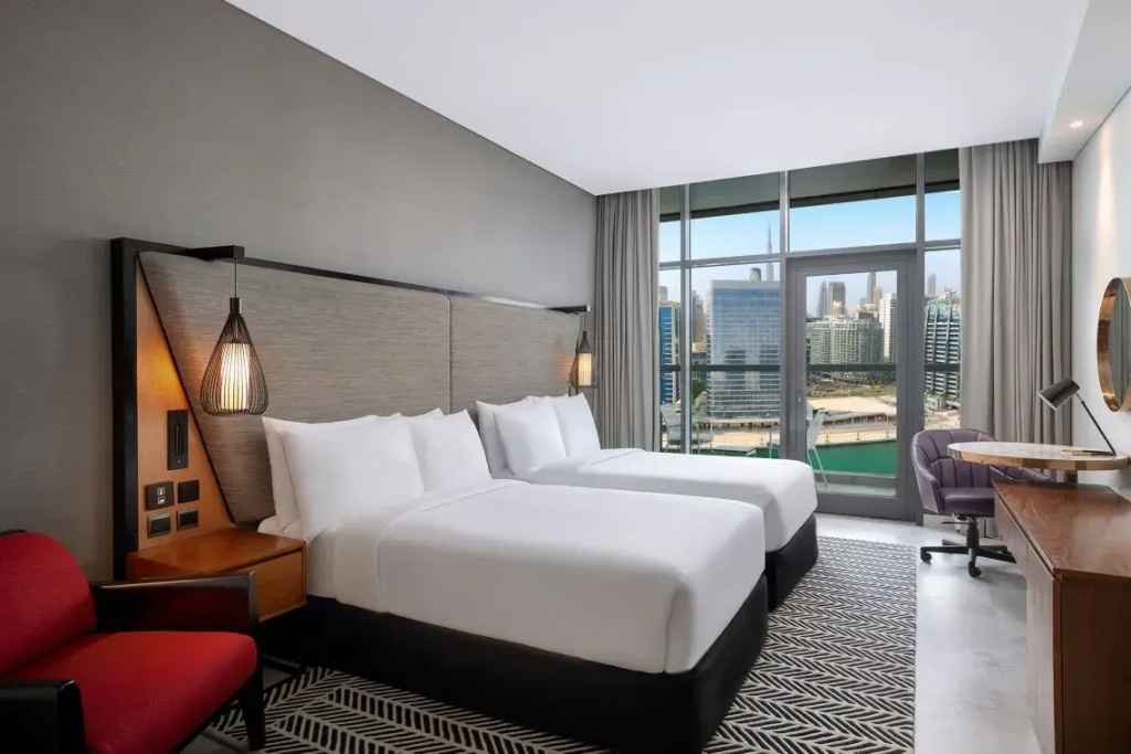 Superior Double room with balcony and waterfront (twin beds)