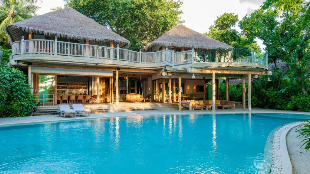 Sunset Reserve в Soneva Fushi