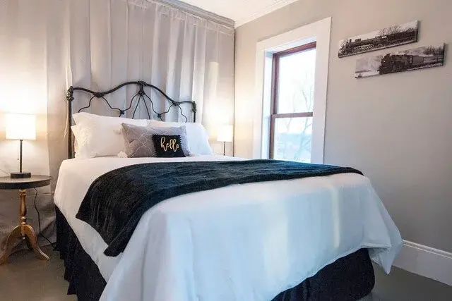 1 Bedroom Charming Double room (full double bed)