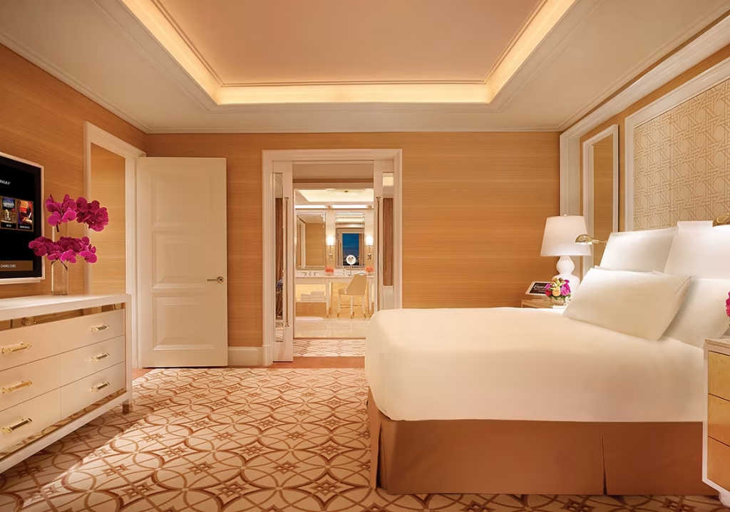 Signature Double Suite Harbour View (full double bed)
