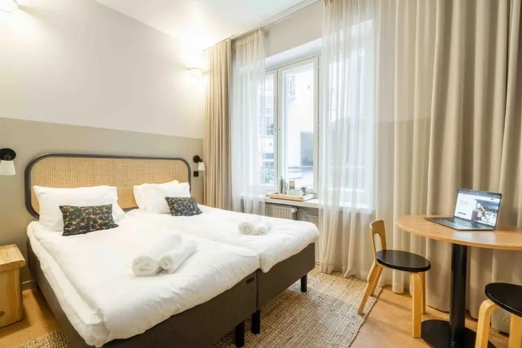 Pocket Double room (full double bed)