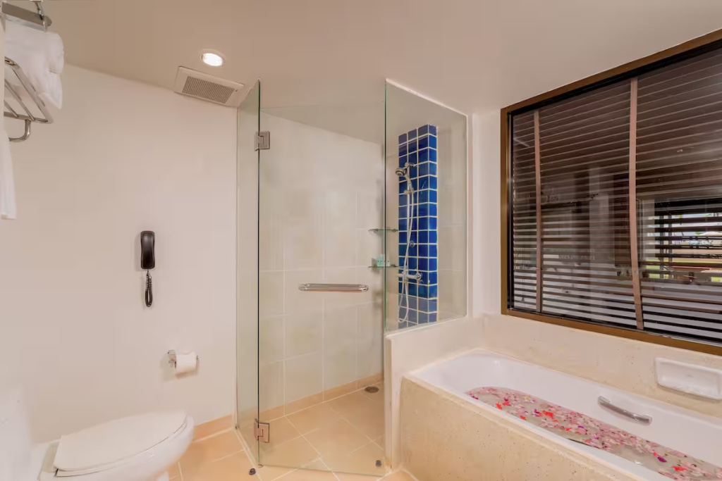 The Briza Beach Resort Khaolak - Chambres
