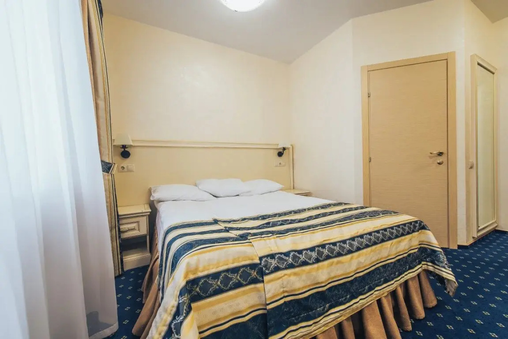 Vladimir Hotel Room Type - Standard Double room twin beds