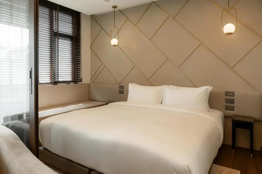 Люкс с 2 комнатами с видом на море в The Proud Karon Beach Phuket Trademark Collection By Wyndham