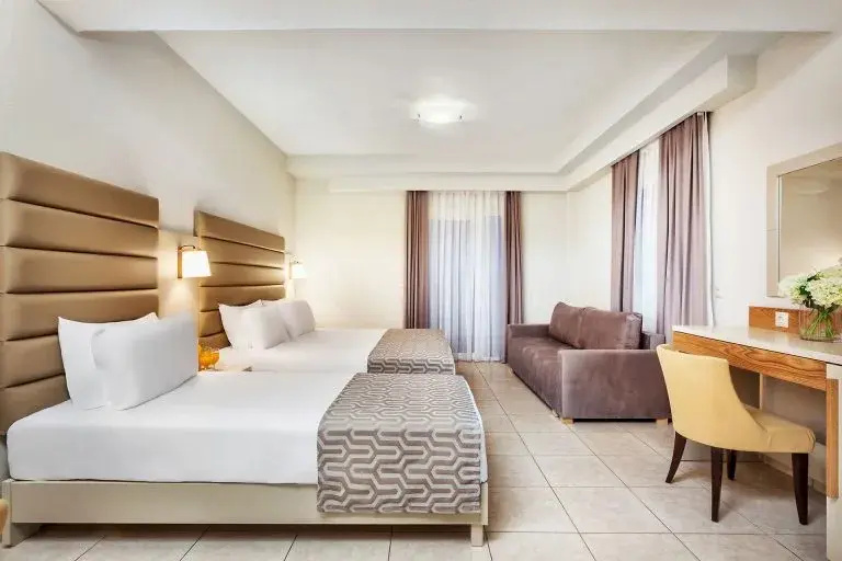 Deluxe Triple room