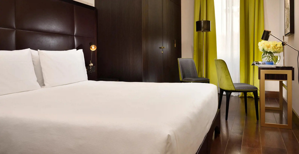 Superior Triple room