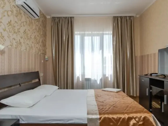 Double Junior Suite (full double bed)
