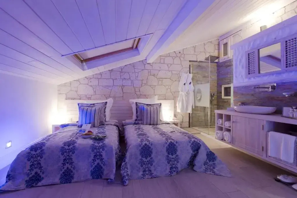 Penthouse Double Suite (full double bed)