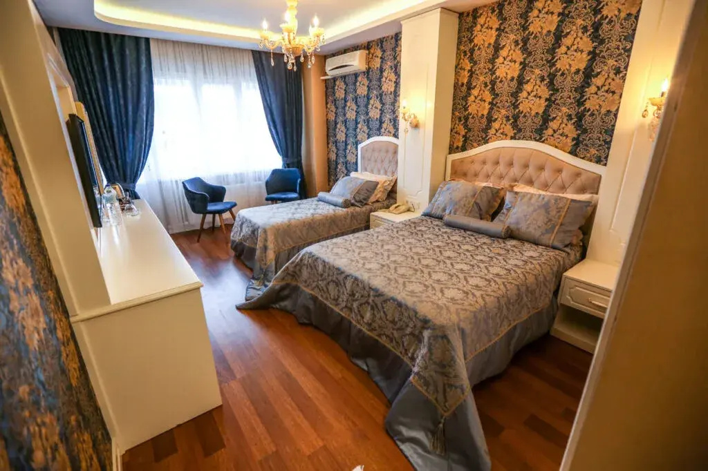 Jacuzzi room