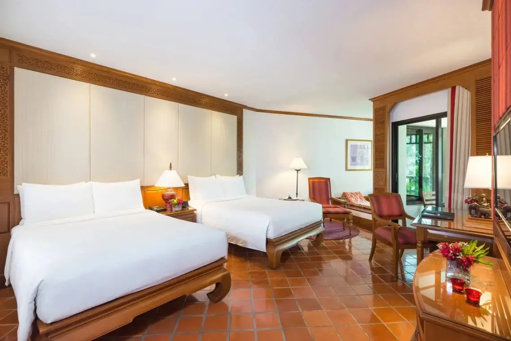 Double room with partial sea view (twin beds)