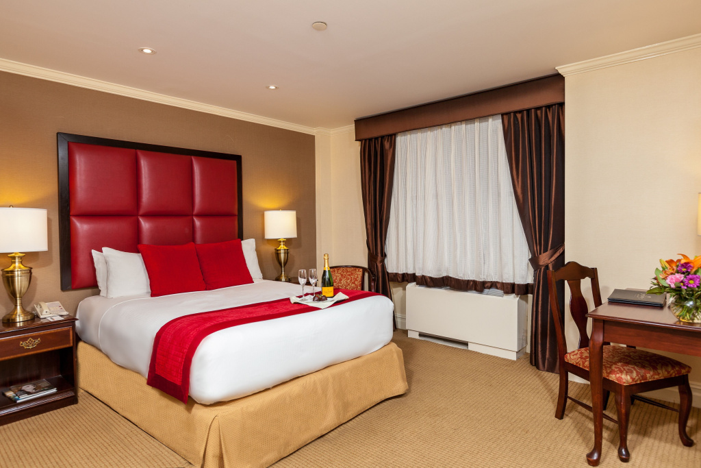 Luxury Double room (full double bed)