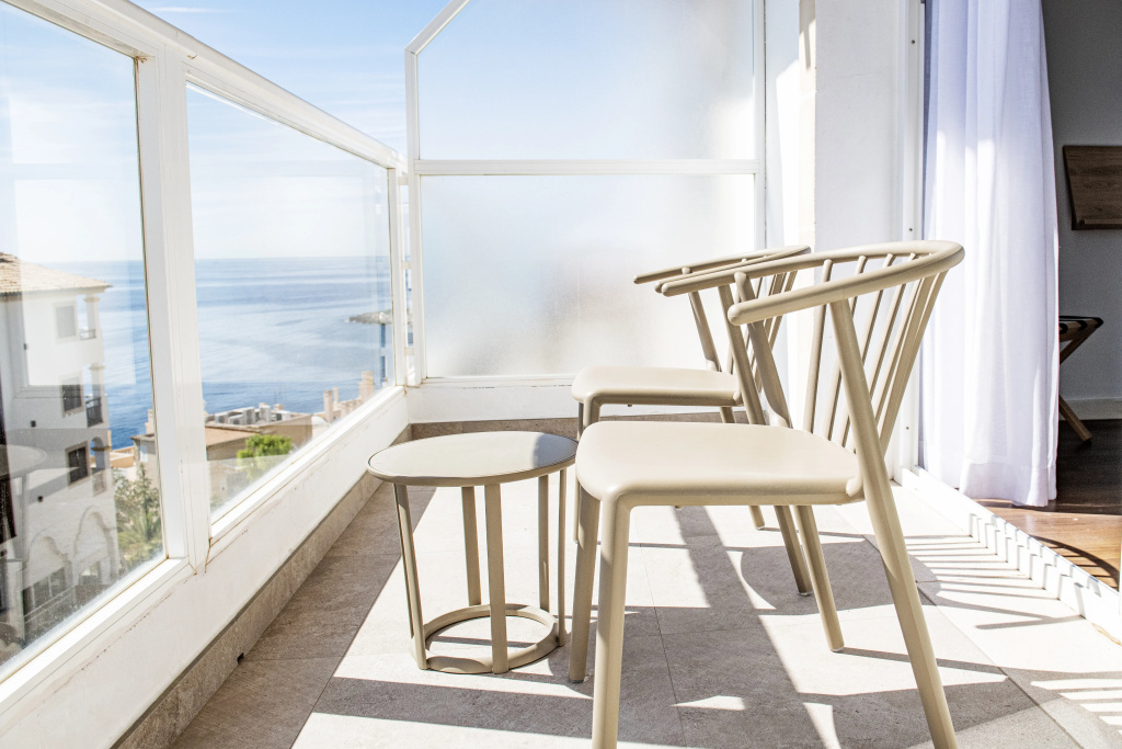 Balcony & Terrace
