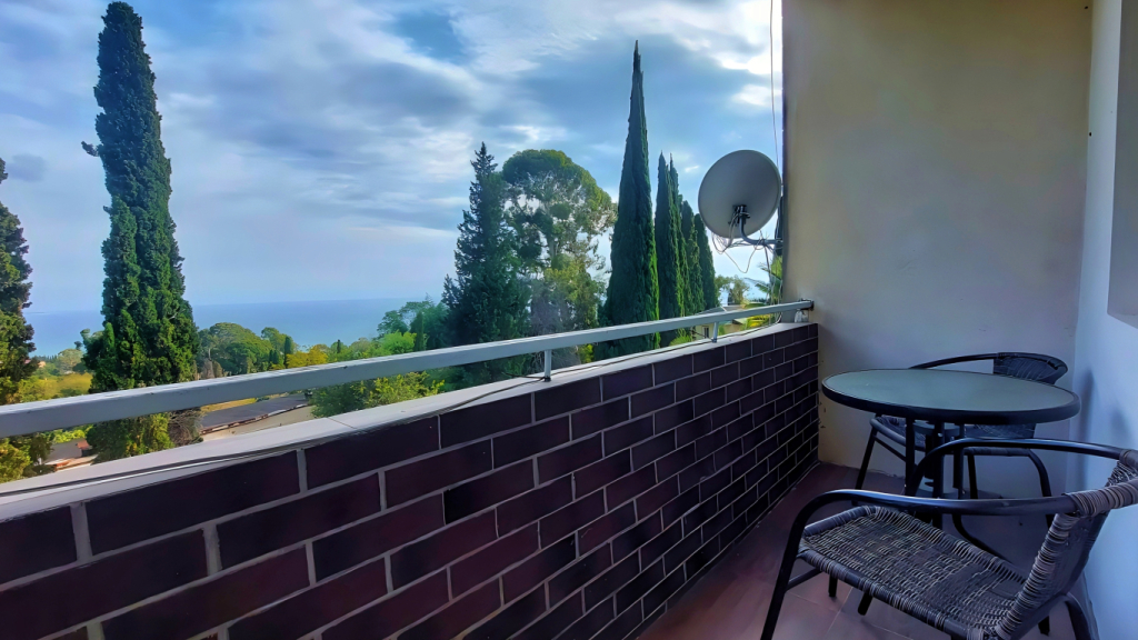 Номер Comfort с балконом и с видом на море в SkyTerra