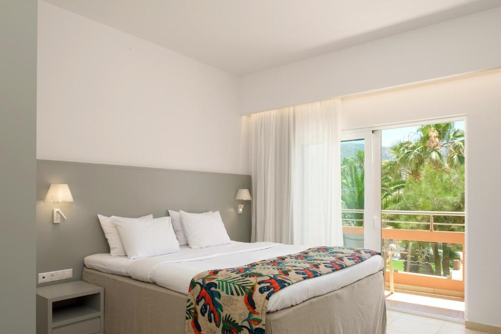 Classic Double room (full double bed)