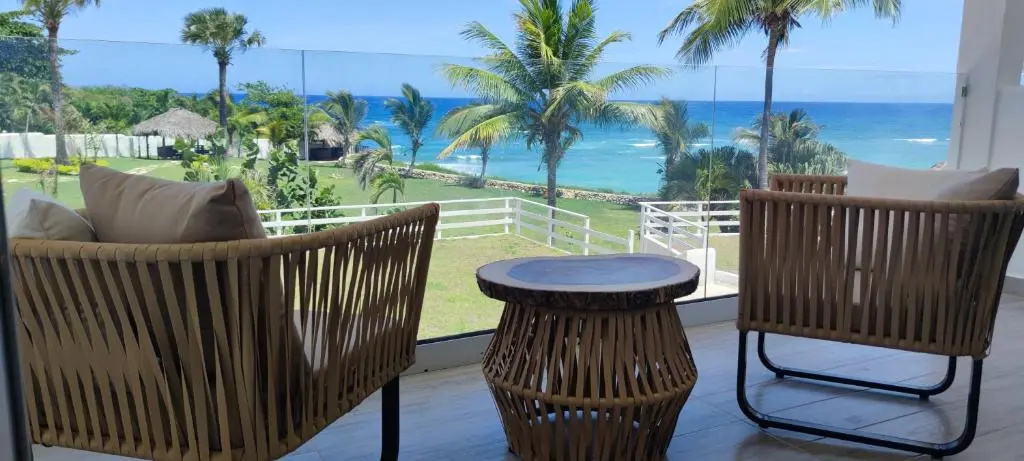 Balcony & Terrace