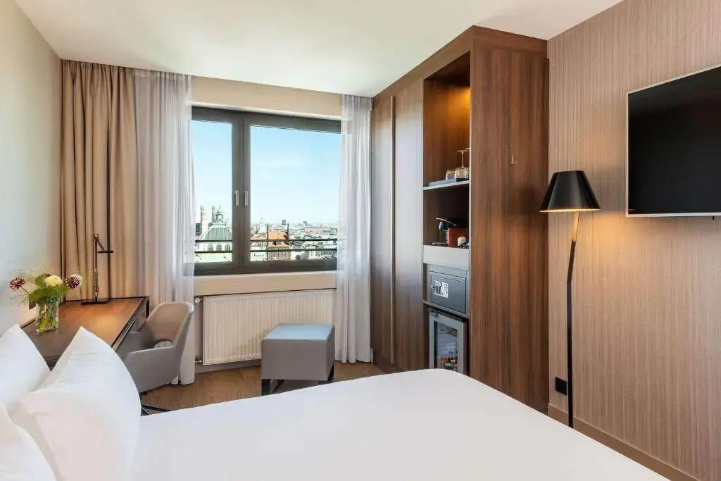 Superior Double room with view (full double bed)