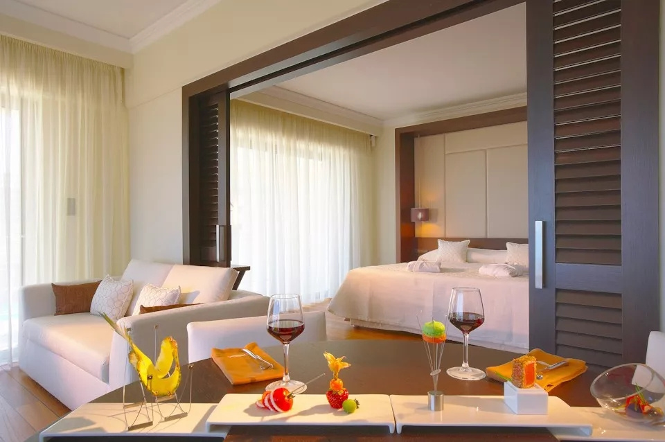 Luxury Elite Club Suite with sea view