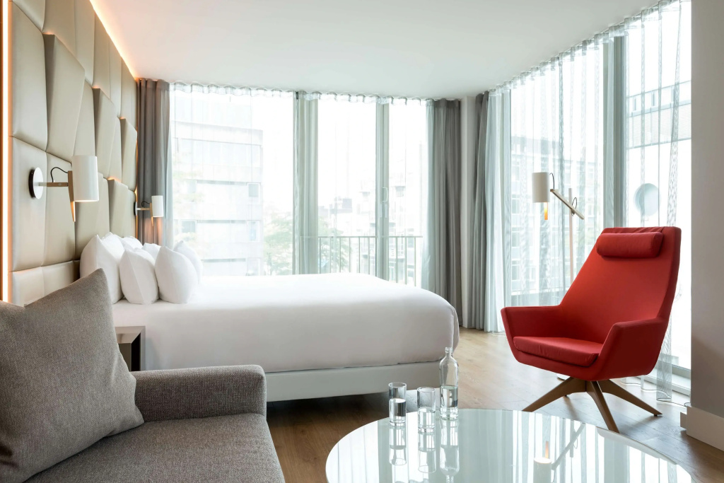 Double Suite (full double bed)