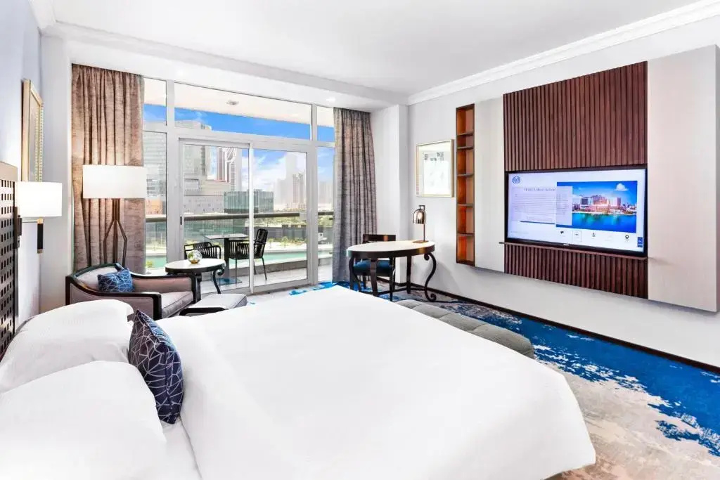 Spacious Lounge Access Double room with balcony and with sea view (full double bed)