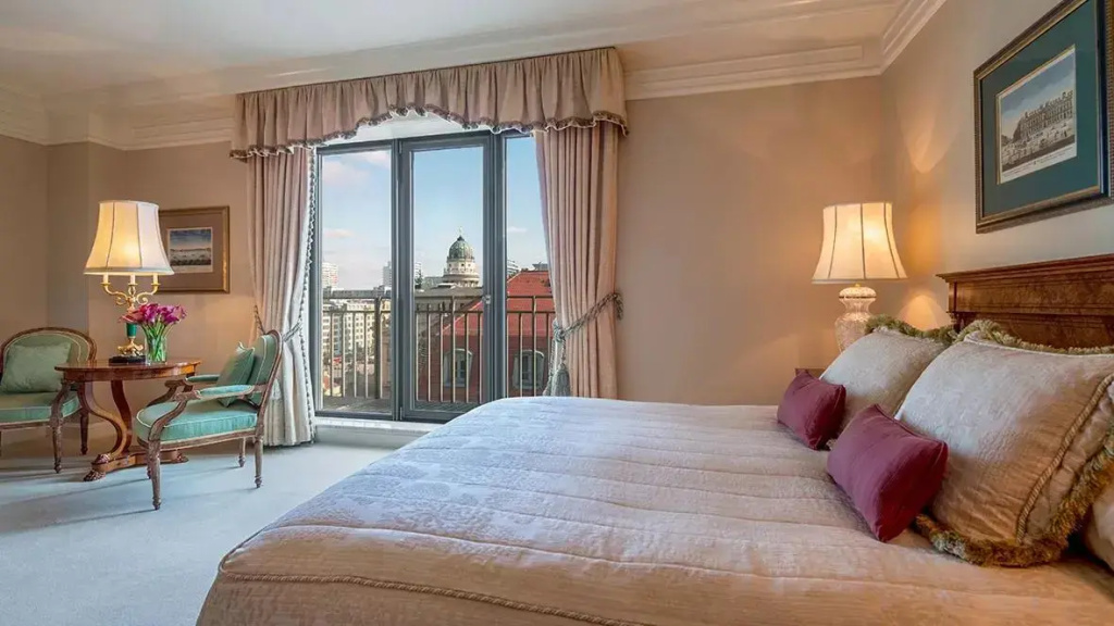 Presidential Double Suite (full double bed)