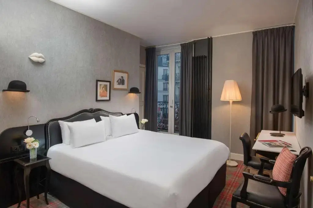 Superior Double room with balcony (full double bed)