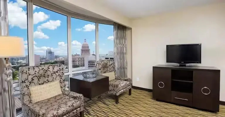 DoubleTree Suites by Hilton Austin Downtown Capitol - Chambres