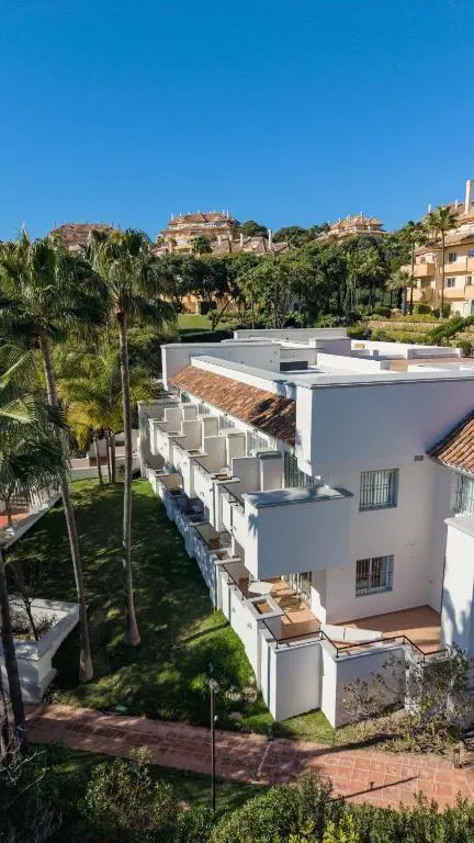 Elviria Hills Living