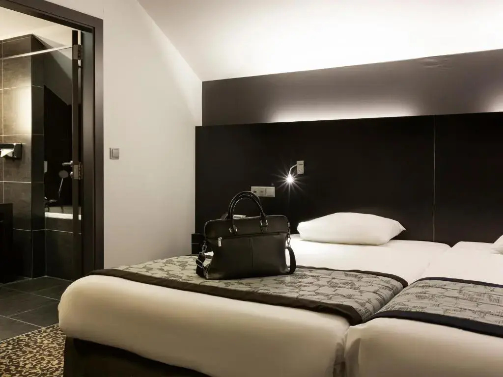 Executive Double Family room (full double bed)