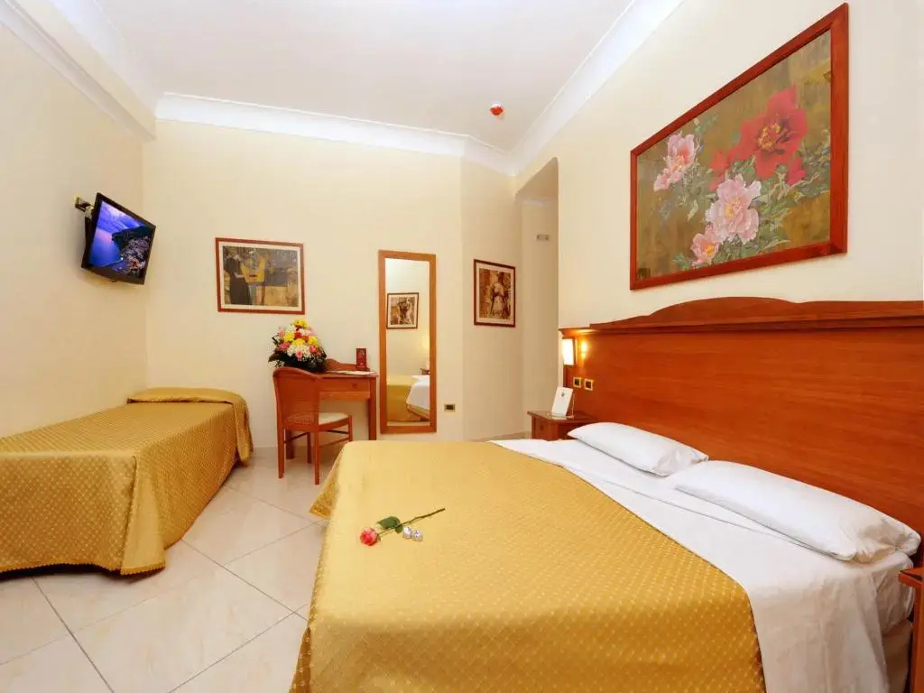 Hotel photo 12