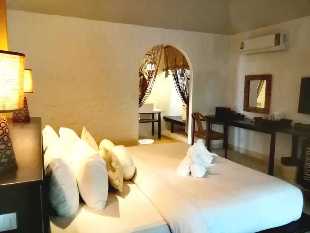 Honeymoon Plunge Pool Double Villa (full double bed)