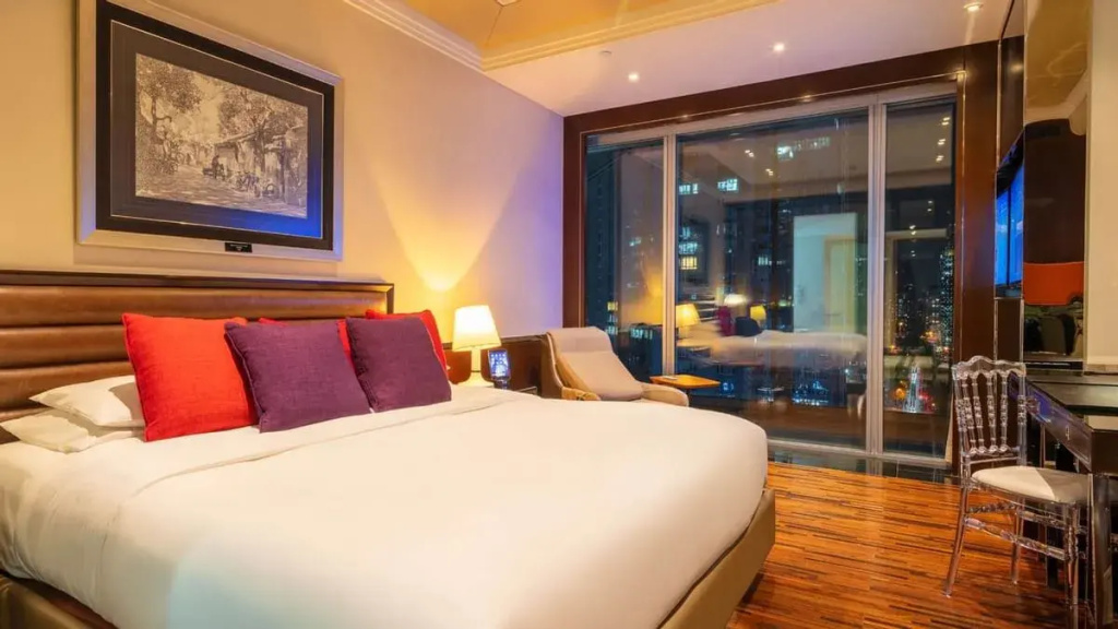 Deluxe Double room (full double bed)