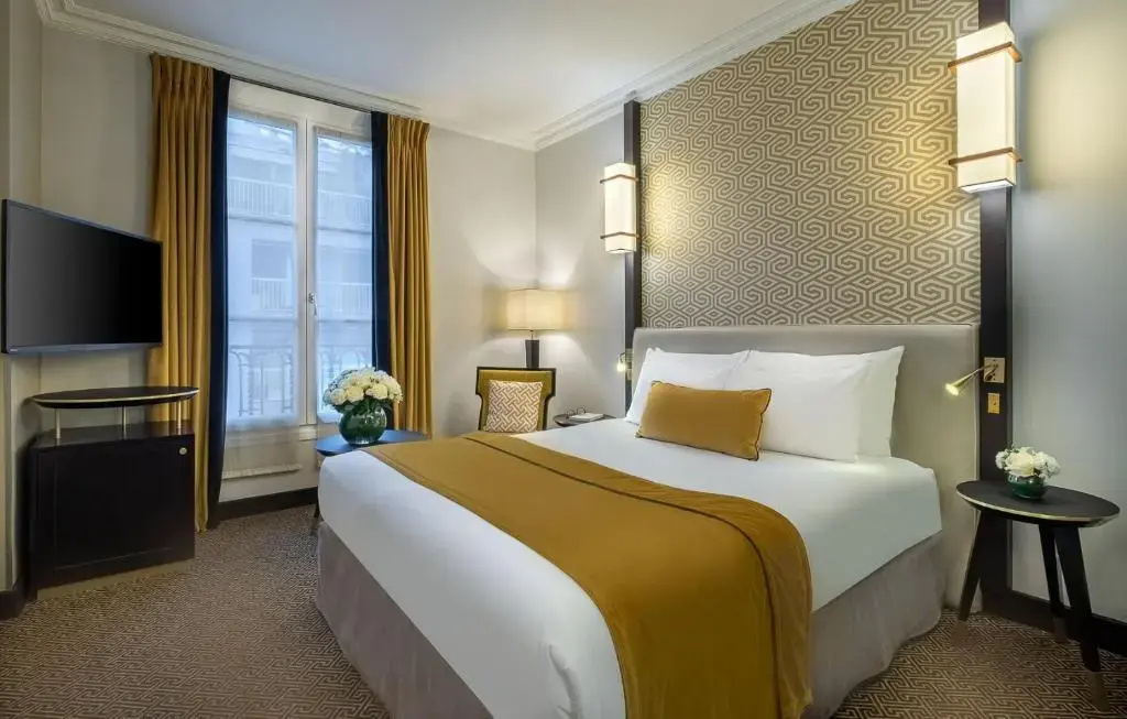 Classic Double room (full double bed)