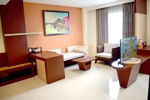 Noormans Hotel Semarang - Chambres